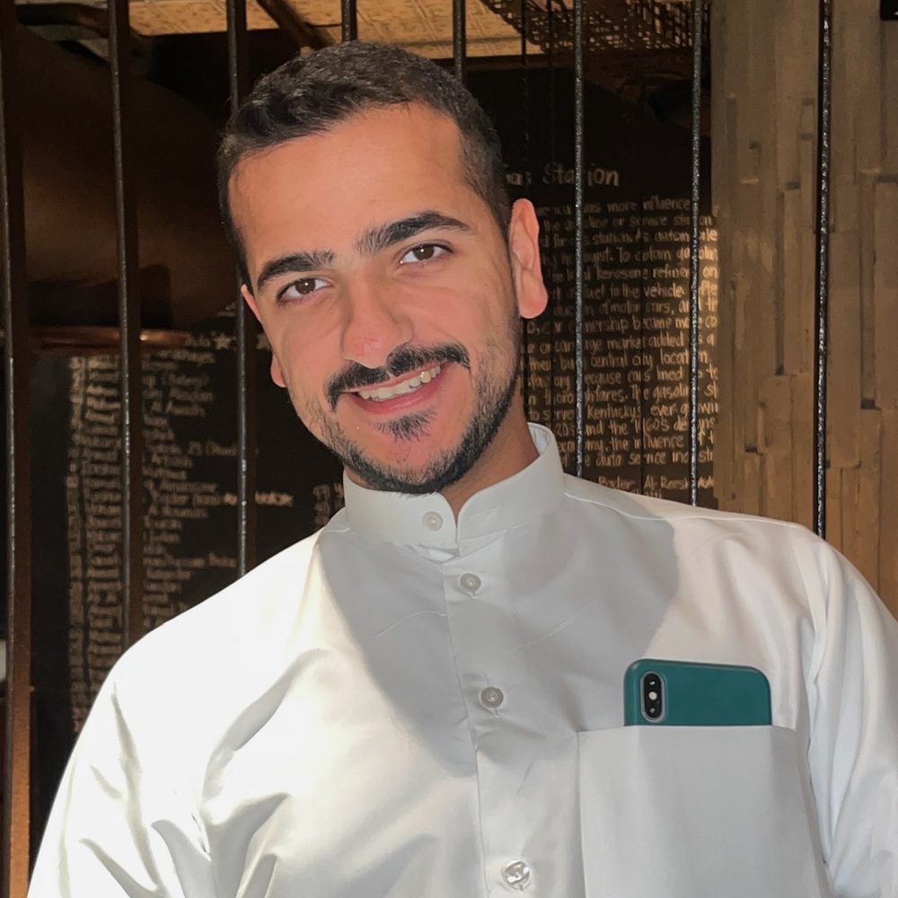 Meet your Posher & Main Host, Waleed // Lustingforshoes on Insta